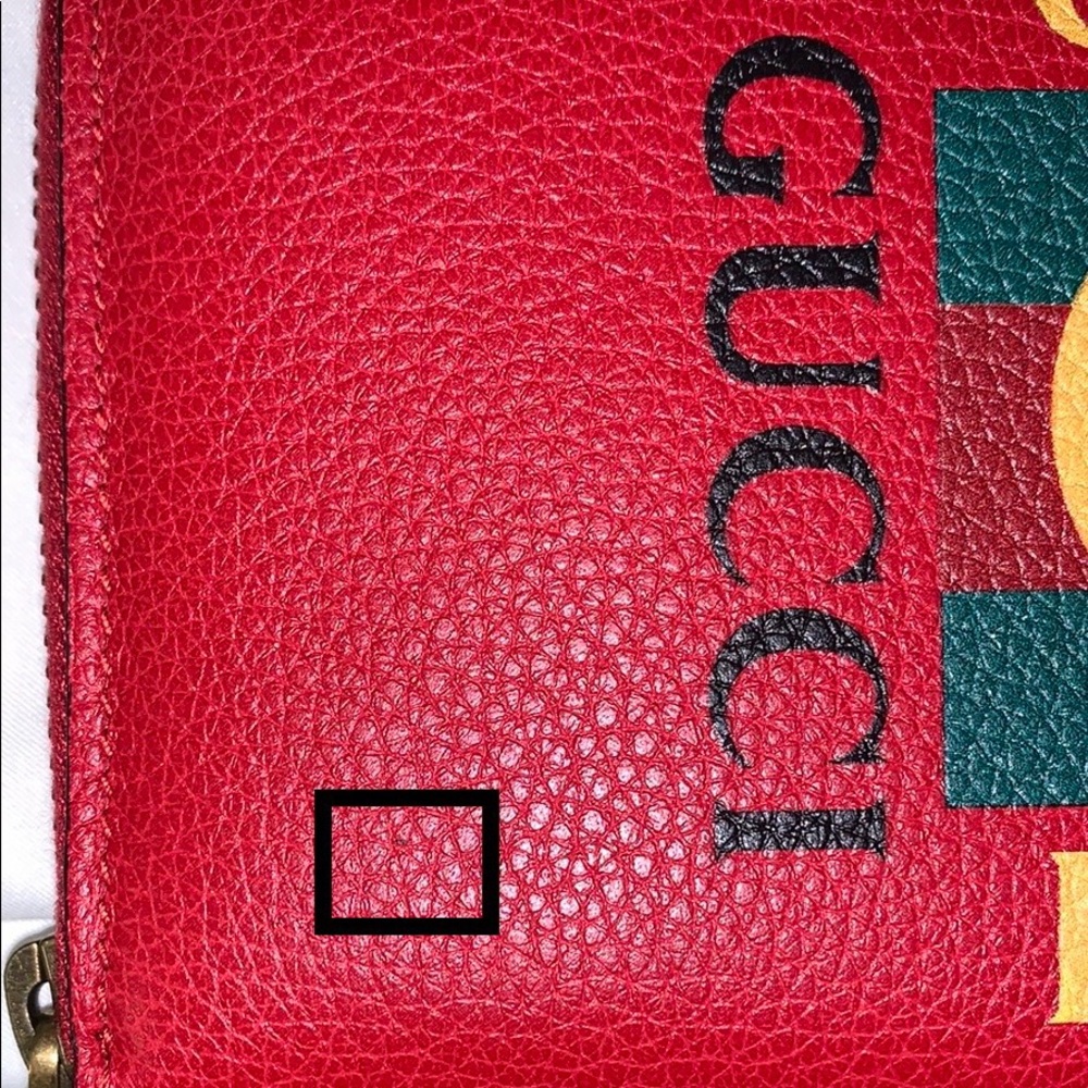 Gucci Red logo Zip-Around Wallet *One small flaw* - Picture 7 of 8